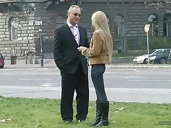 görmüyorsunuz lik kızların anal boşalma porno filmleri