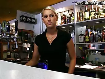 ve Tatlı olan kız onun adımbabasını baştan çıkardı ve ona verdi